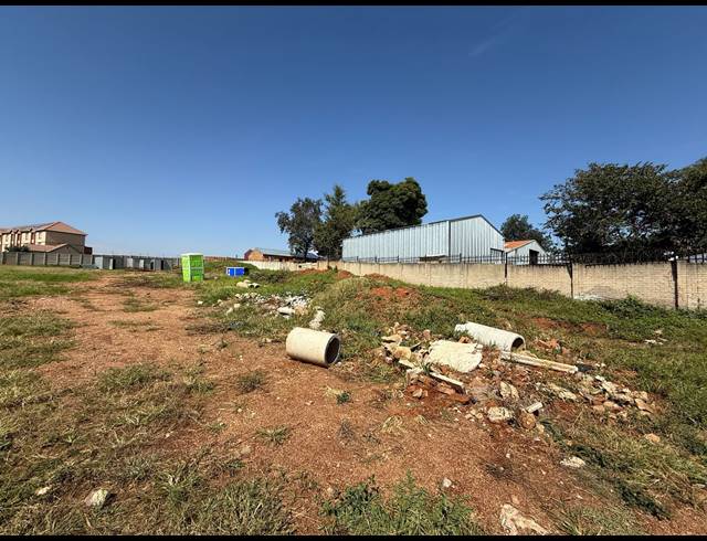 3,000M² VACANT LAND TO LET IN CHLOORKOP